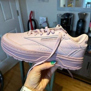 Lavender Reebok sneakers - NEW WITH TAGS